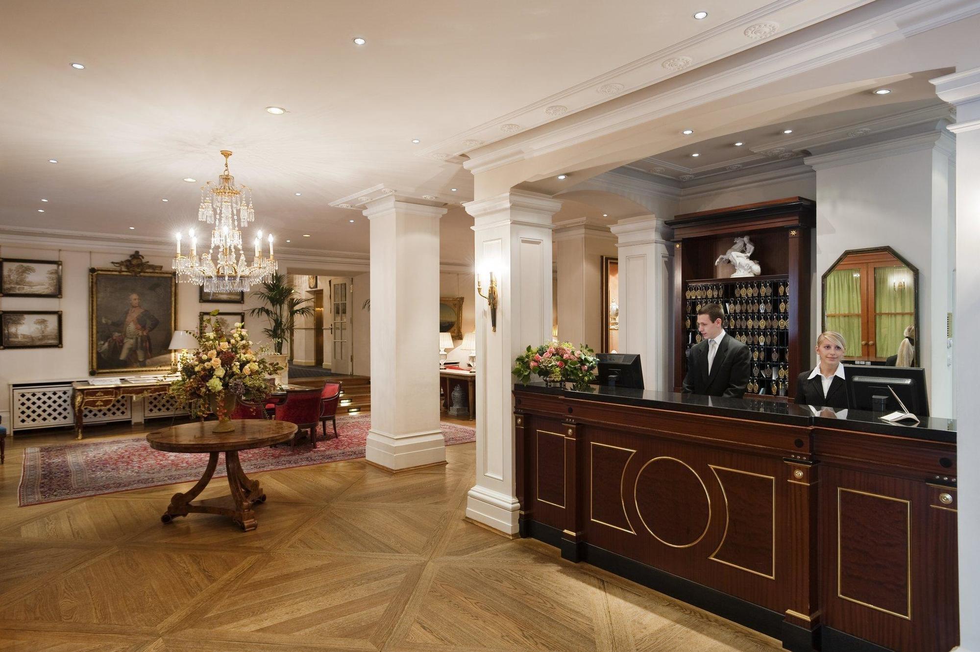 Grandhotel Hessischer Hof - Hotel Frankfurt 프랑크푸르트 외부 사진